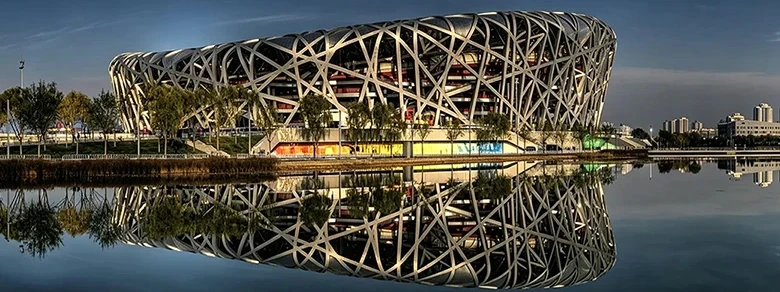 El Estadio Nacional de Pekín («Nido de Pájaro»), China